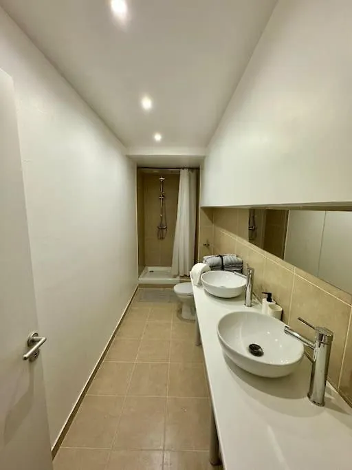 Experience Cinema Immersif Dans Appartement Renove Pres De Montmartre Paris 0*,  France